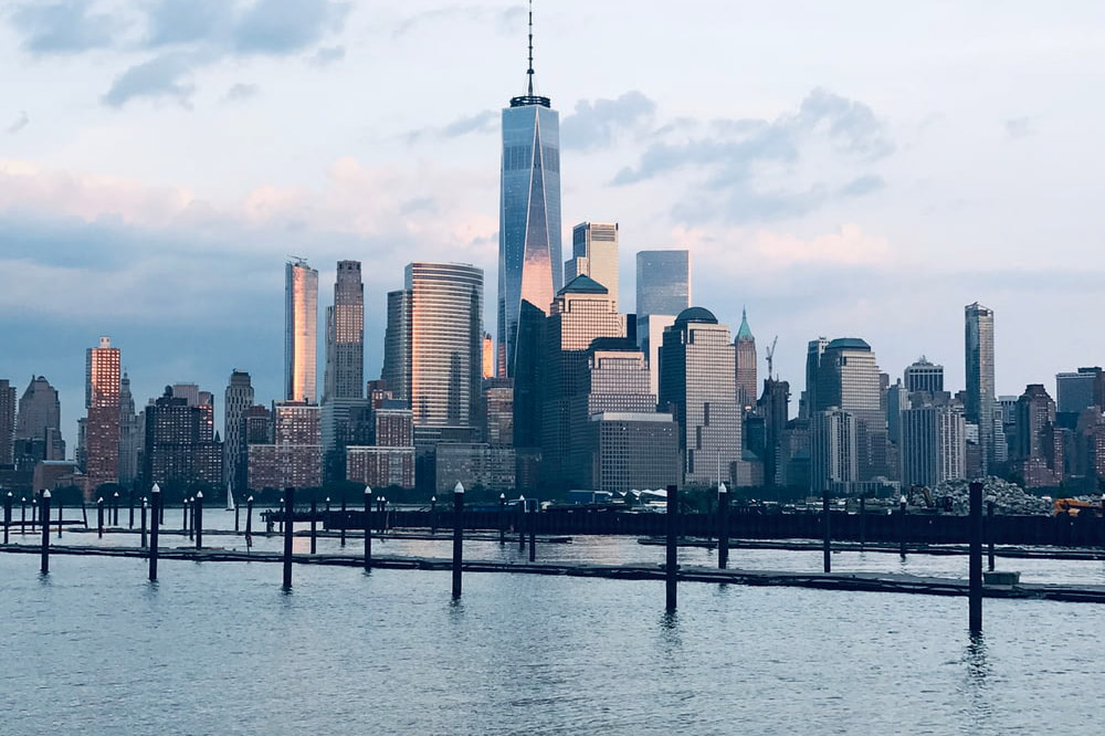 擁抱能源數字經濟 共話低碳綠色未來 擁抱能源數字經濟 共話低碳綠色未來